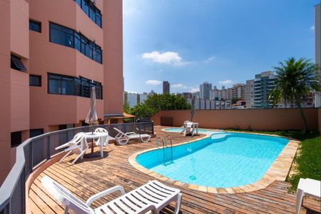Apartamento à venda com 68m², 2 quartos e 2 vagas Apartamento à venda com 68m², 2 quartos e 2 vagasPiscina