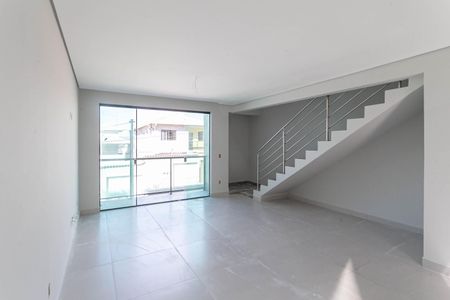 Sala de casa à venda com 3 quartos, 145m² em Morro do Confisco, Contagem