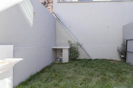 Casa à venda com 145m², 3 quartos e 4 vagas Casa à venda com 145m², 3 quartos e 4 vagasQuintal