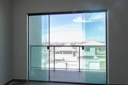 Casa à venda com 145m², 3 quartos e 4 vagas Casa à venda com 145m², 3 quartos e 4 vagasVaranda da suíte