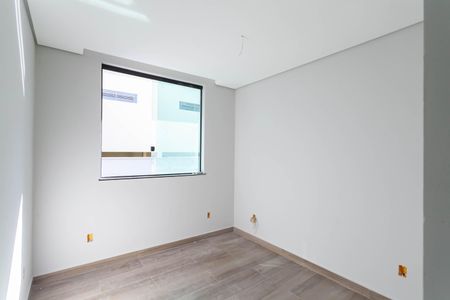 Casa à venda com 145m², 3 quartos e 4 vagas Casa à venda com 145m², 3 quartos e 4 vagasQuarto 1
