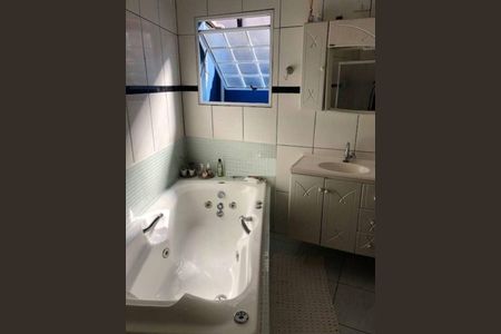 Casa à venda com 4 quartos, 234m² em Vila Albertina, São Paulo