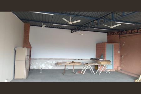 Casa à venda com 2 quartos, 200m² em Vila Ipojuca, São Paulo