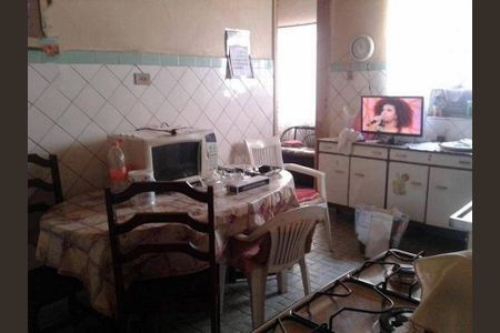 Casa à venda com 2 quartos, 200m² em Vila Anastácio, São Paulo