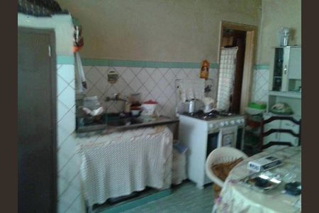 Casa à venda com 2 quartos, 200m² em Vila Anastácio, São Paulo