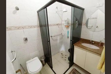 Casa à venda com 3 quartos, 210m² em Vila Bancaria Munhoz, São Paulo