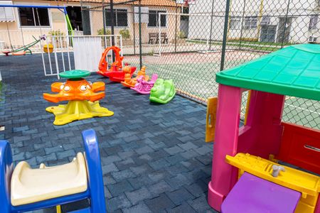 Apartamento para alugar com 43m², 2 quartos e 1 vaga Apartamento para alugar com 43m², 2 quartos e 1 vagaÁrea comum - Playground