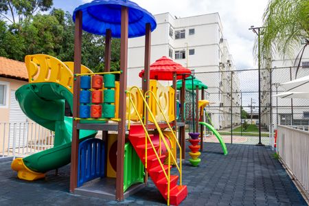 Apartamento para alugar com 43m², 2 quartos e 1 vaga Apartamento para alugar com 43m², 2 quartos e 1 vagaÁrea comum - Playground