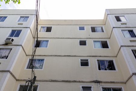 Apartamento para alugar com 43m², 2 quartos e 1 vaga Apartamento para alugar com 43m², 2 quartos e 1 vagaFachada