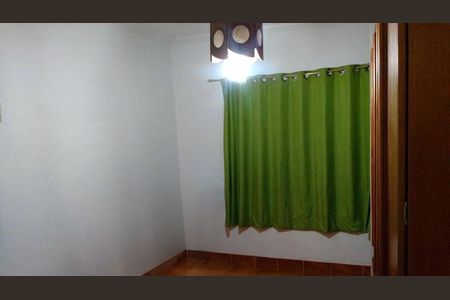 Casa à venda com 3 quartos, 243m² em Parque Sao Domingos, São Paulo