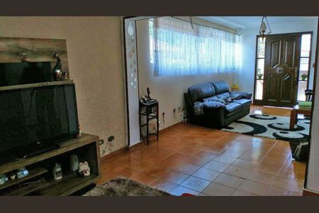 Casa à venda com 3 quartos, 243m² em Parque Sao Domingos, São Paulo