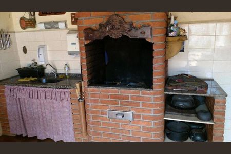 Casa à venda com 3 quartos, 243m² em Parque Sao Domingos, São Paulo