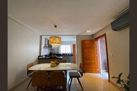 Casa à venda com 2 quartos, 142m² em São Domingos, São Paulo