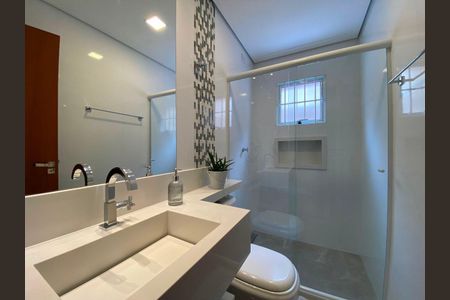 Casa à venda com 2 quartos, 142m² em São Domingos, São Paulo