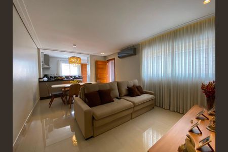 Casa à venda com 2 quartos, 142m² em São Domingos, São Paulo