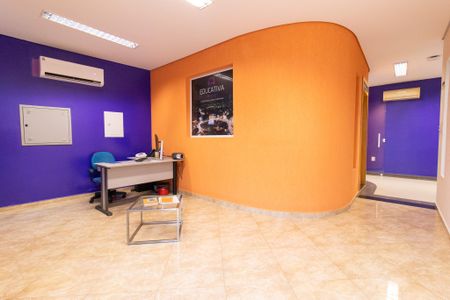 Sala de casa à venda com 6 quartos, 426m² em Jardim Chapadão, Campinas