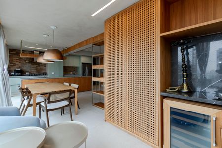 Apartamento à venda com 246m², 3 quartos e 3 vagas Apartamento à venda com 246m², 3 quartos e 3 vagasVaranda da Sala