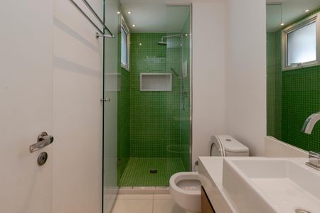 Apartamento à venda com 246m², 3 quartos e 3 vagas Apartamento à venda com 246m², 3 quartos e 3 vagasBanheiro da Suíte 3