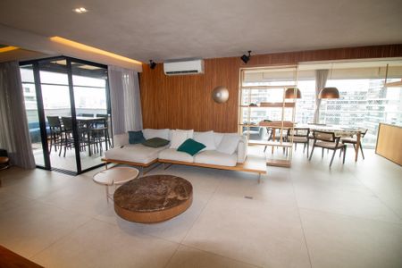 Sala de apartamento à venda com 3 quartos, 246m² em Cidade Monções, São Paulo