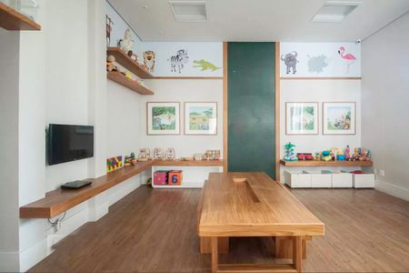 Apartamento à venda com 246m², 3 quartos e 3 vagas Apartamento à venda com 246m², 3 quartos e 3 vagasÁrea comum