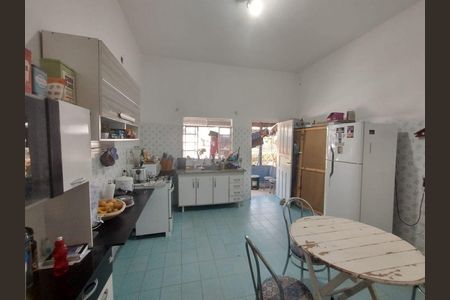 Casa à venda com 2 quartos, 250m² em Vila Palmeiras, São Paulo