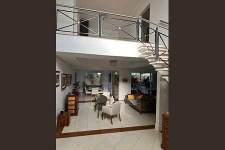 Casa à venda com 4 quartos, 460m² em Residencial Tambore III, Santana de Parnaíba