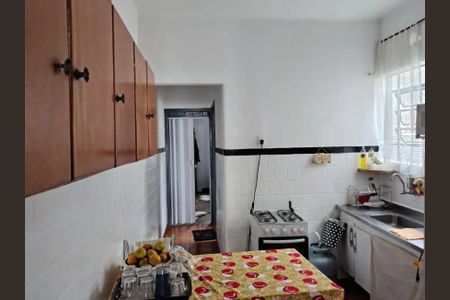 Casa à venda com 2 quartos, 125m² em Vila Anastácio, São Paulo