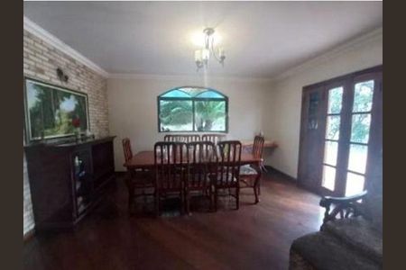 Casa à venda com 4 quartos, 295m² em Jardim Sao Jose, São Paulo