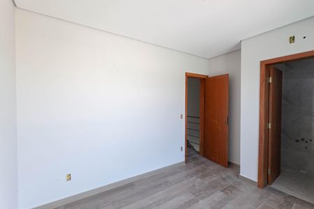 Casa à venda com 145m², 3 quartos e 4 vagasSuíte 