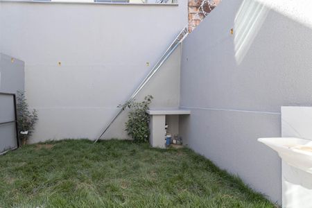 Casa à venda com 145m², 3 quartos e 4 vagasQuintal