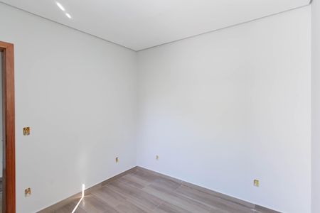 Casa à venda com 145m², 3 quartos e 4 vagasQuarto 2