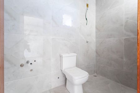 Casa à venda com 145m², 3 quartos e 4 vagasBanheiro da suíte 