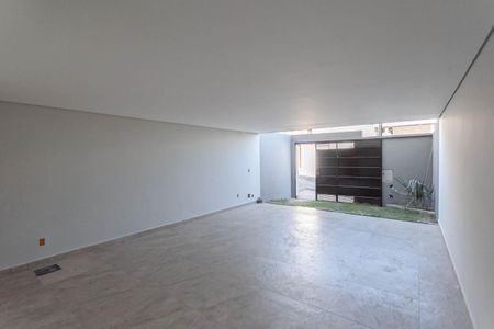 Casa à venda com 145m², 3 quartos e 4 vagasGaragem