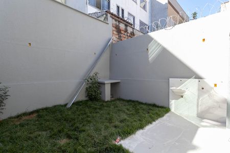 Casa à venda com 145m², 3 quartos e 4 vagasQuintal