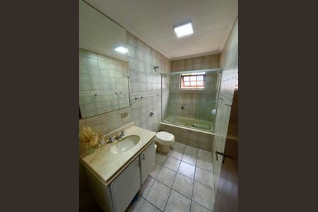 Casa à venda com 3 quartos, 220m² em Vila Albertina, São Paulo