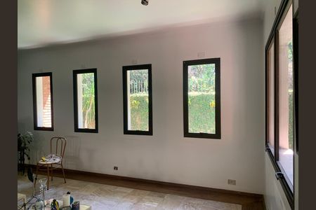 Casa à venda com 4 quartos, 400m² em São Domingos, São Paulo