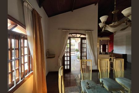 Casa à venda com 3 quartos, 400m² em City América, São Paulo