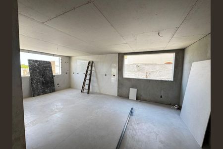 Casa à venda com 4 quartos, 260m² em City América, São Paulo