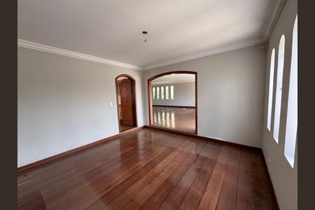 Casa à venda com 4 quartos, 260m² em City América, São Paulo