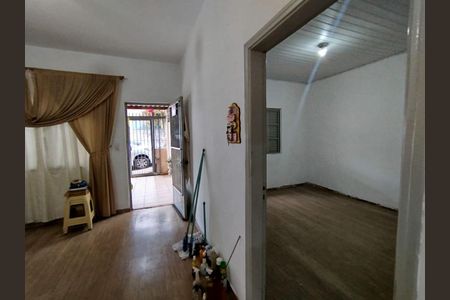 Casa à venda com 4 quartos, 200m² em Vila Prado, São Paulo