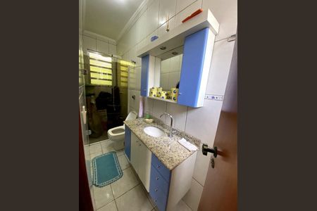 Casa à venda com 3 quartos, 215m² em Parque Sao Domingos, São Paulo