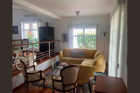 Casa à venda com 3 quartos, 231m² em Bela Aliança, São Paulo