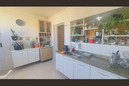 Casa à venda com 6 quartos, 232m² em Nossa Senhora do O, São Paulo