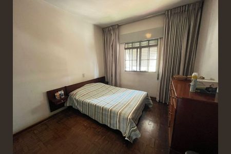 Casa à venda com 3 quartos, 260m² em Vila Sao Vicente, São Paulo