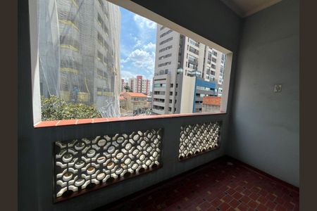 Casa à venda com 3 quartos, 260m² em Vila Sao Vicente, São Paulo