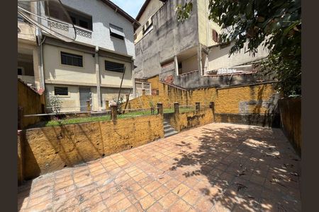 Casa à venda com 3 quartos, 260m² em Vila Sao Vicente, São Paulo