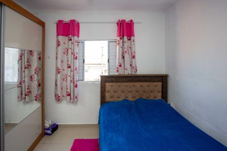 Casa à venda com 175m², 4 quartos e 2 vagasQuarto Casa 2