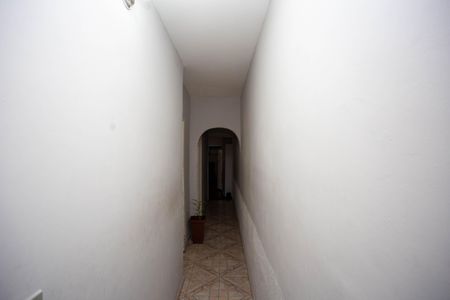 Casa à venda com 175m², 4 quartos e 2 vagasCorredor