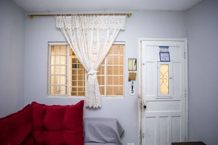 Casa à venda com 175m², 4 quartos e 2 vagasSala