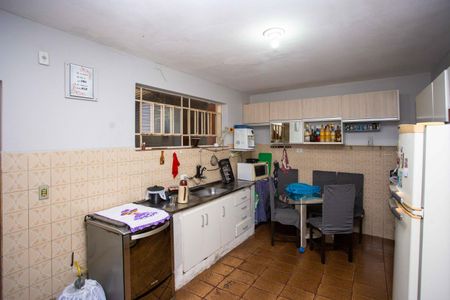 Casa à venda com 175m², 4 quartos e 2 vagasCozinha